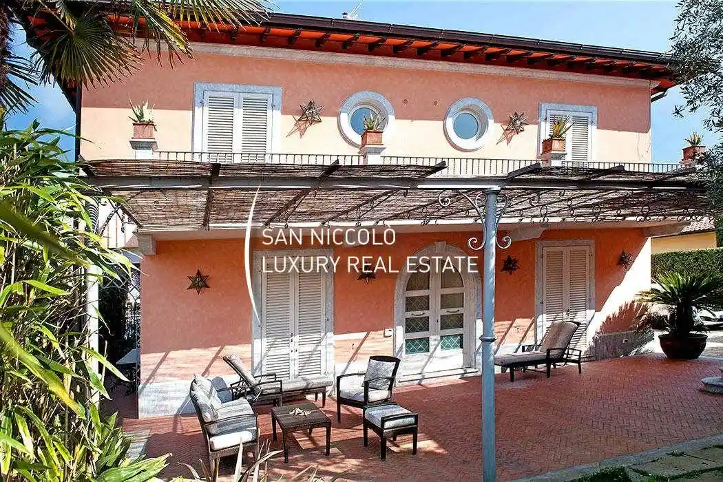 Villa in affitto a Forte dei Marmi