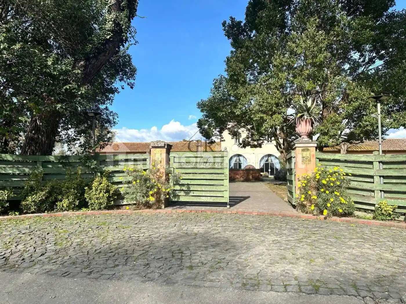 Rustico - Casale in vendita a Roma