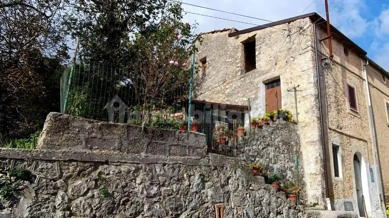 Rustico - Casale in vendita a Alvito