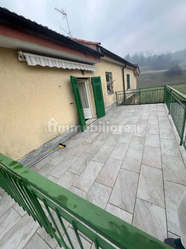 Palazzo - Edificio in vendita a Giusvalla