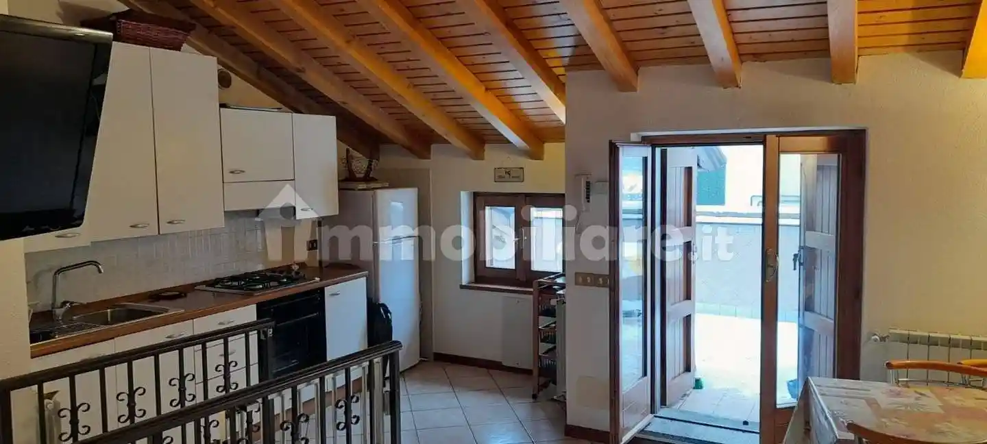 Appartamento in vendita a Selvino