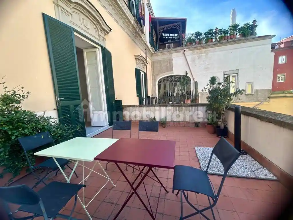 Appartamento in vendita a Napoli