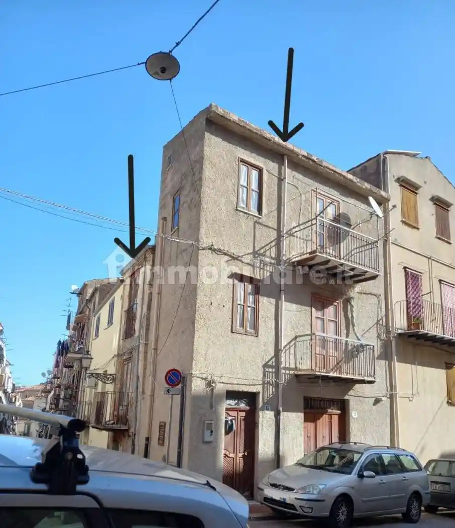 Appartamento in vendita a Castelbuono