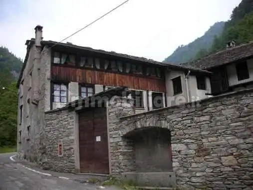 Casa indipendente in vendita a Alto Sermenza