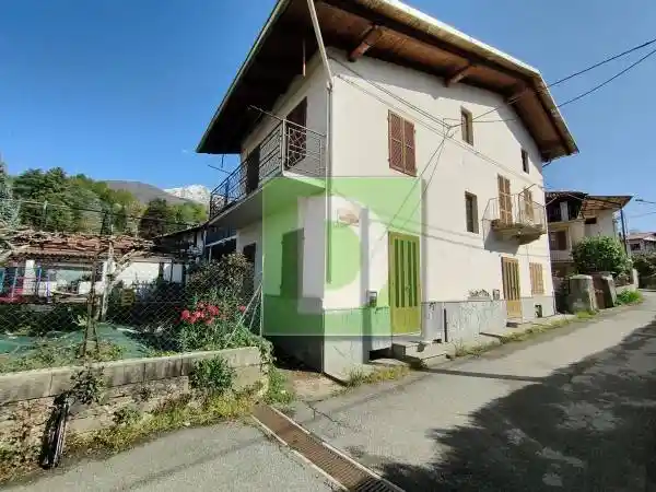 Villa in vendita a Cuorgnè