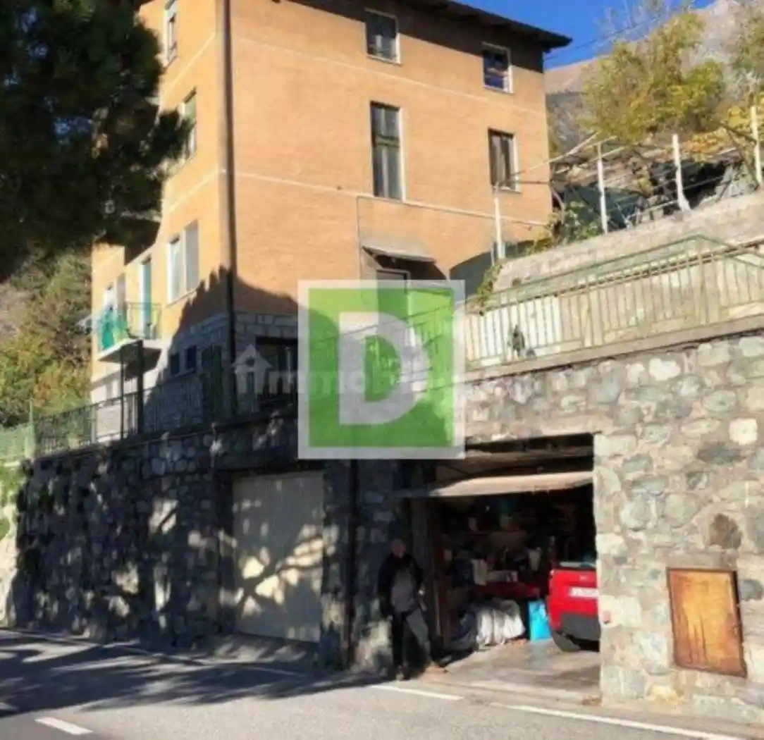 Palazzo - Edificio in vendita a Saint-Vincent