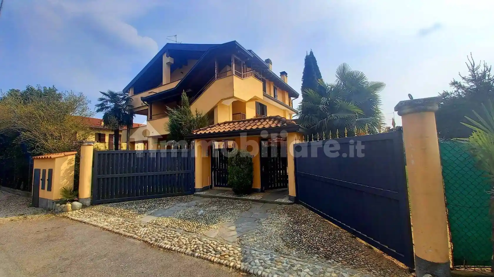 Attico - Mansarda in affitto a Cardano al Campo