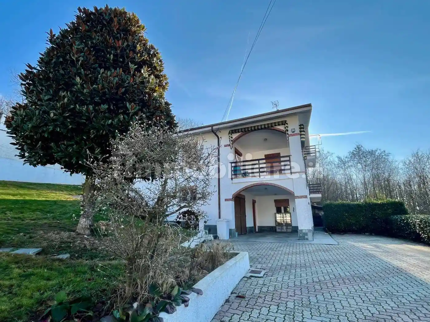 Villa in vendita a Bra