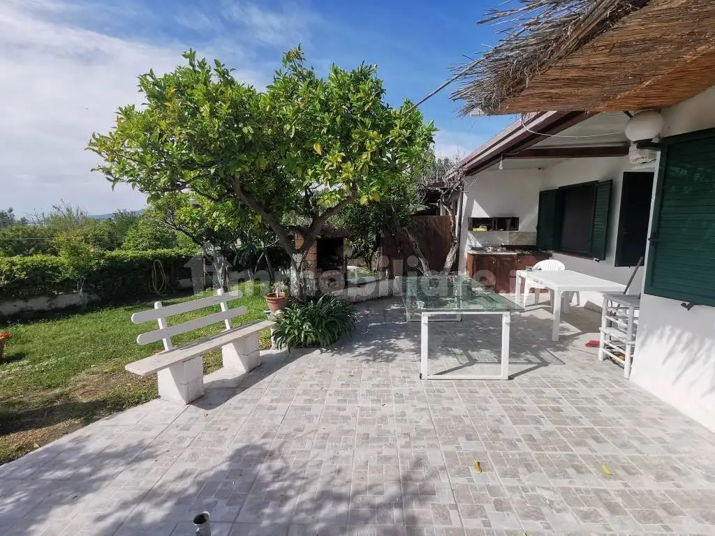 Villa in affitto a Montauro