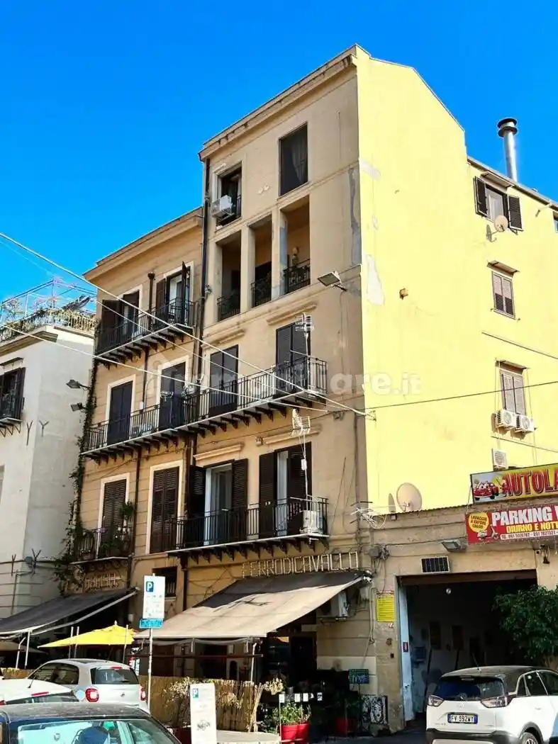 Appartamento in vendita a Palermo