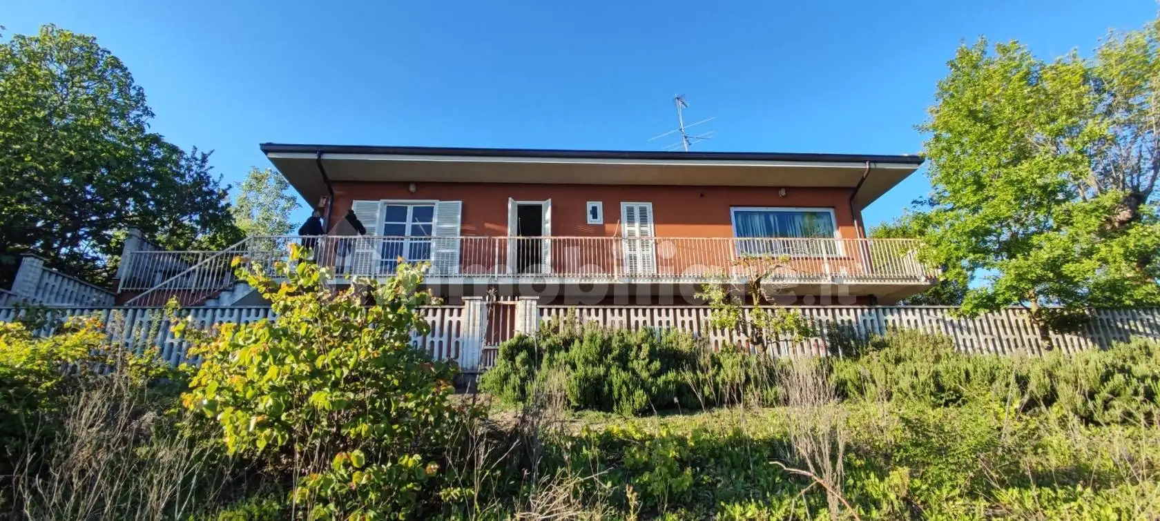 Villa in vendita a Revigliasco d'Asti