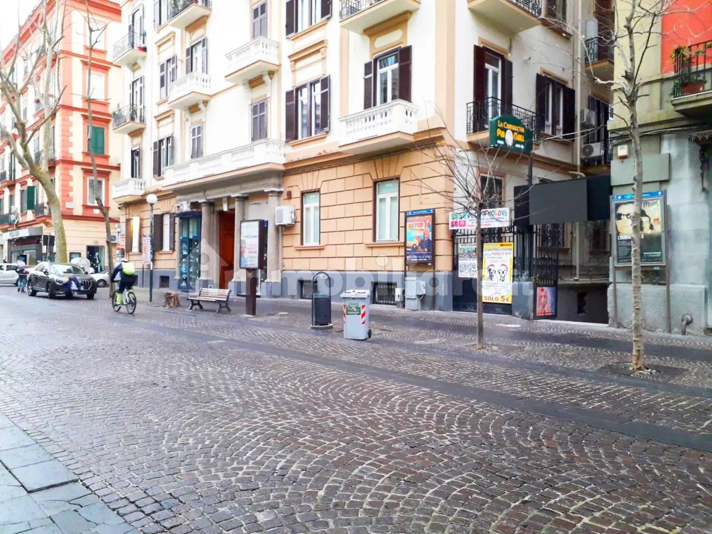 Appartamento in affitto a Napoli