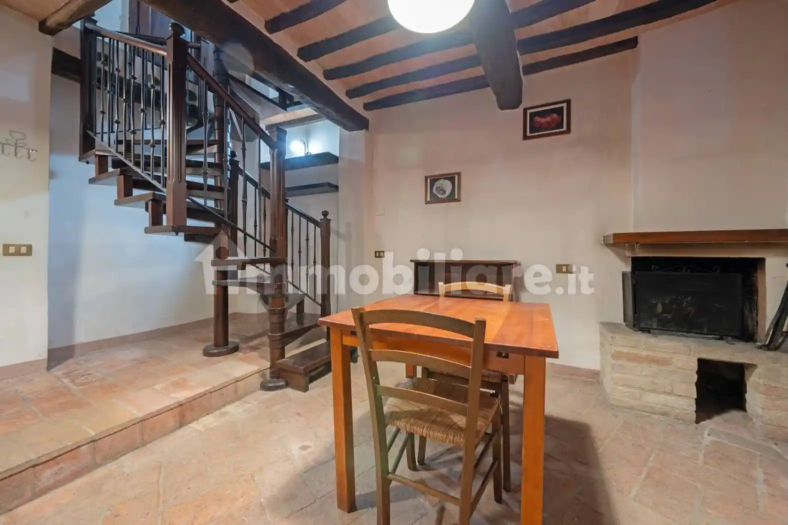 Casa indipendente in vendita a Perugia