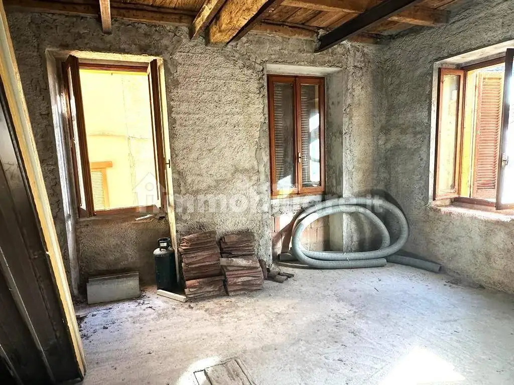 Trilocale via della torre, Ello - foto 3