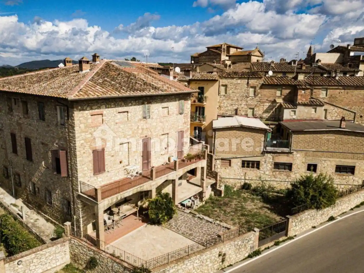 Palazzo - Edificio in vendita a Castelnuovo Berardenga