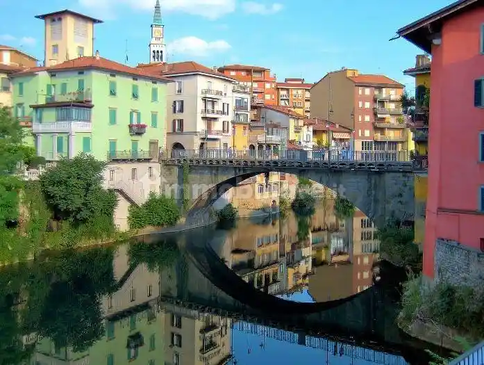 Casa indipendente in vendita a Ponte San Pietro