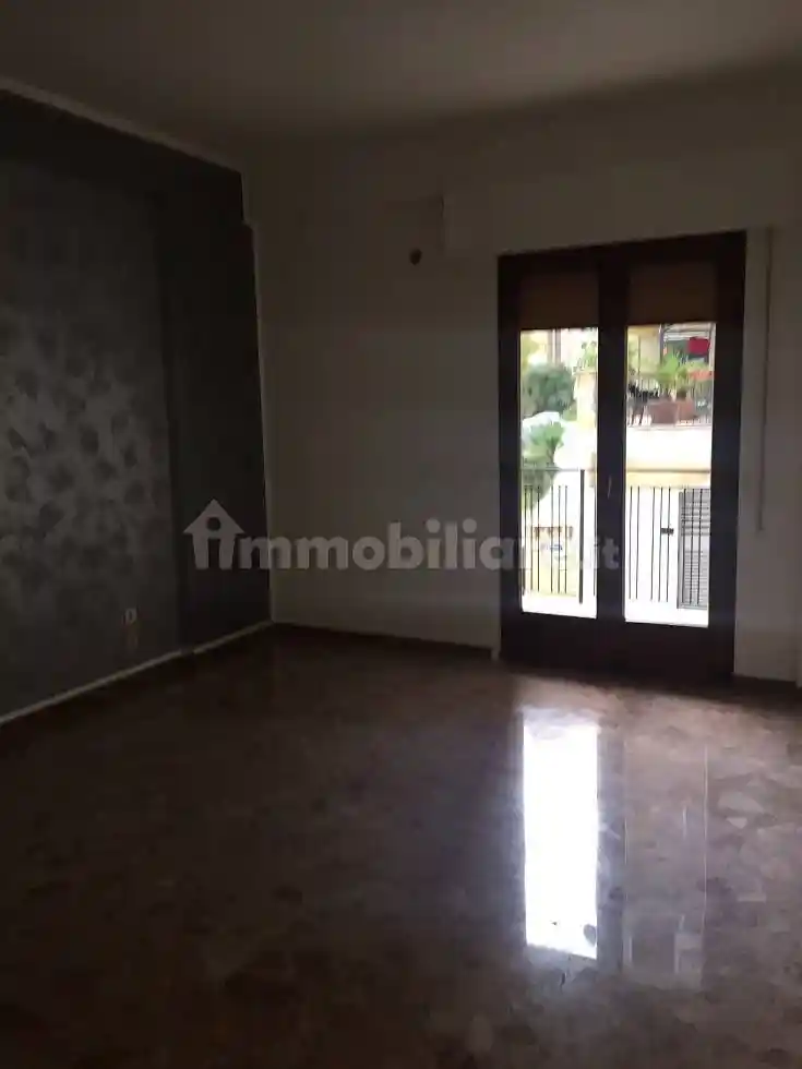 Trilocale largo Pietro Pisani 5, Università, Palermo - foto 4