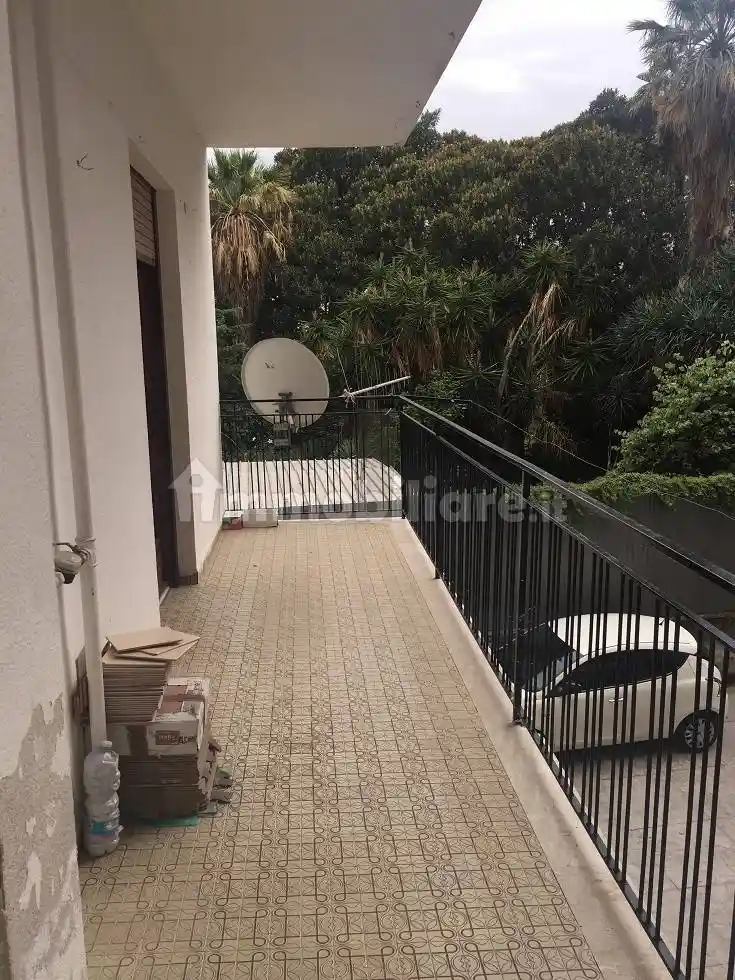 Trilocale largo Pietro Pisani 5, Università, Palermo - foto 5