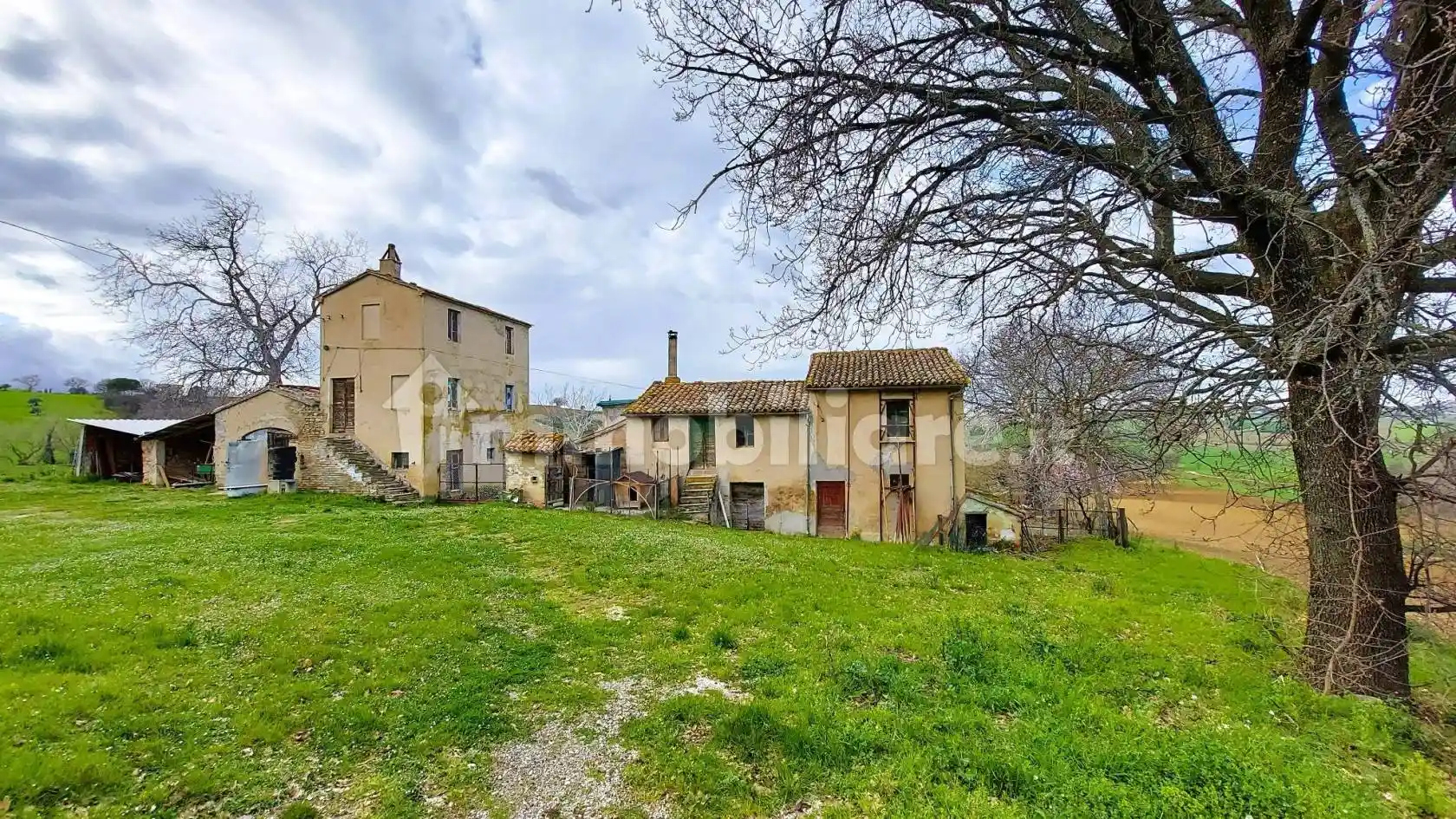 Rustico - Casale in vendita a Arcevia