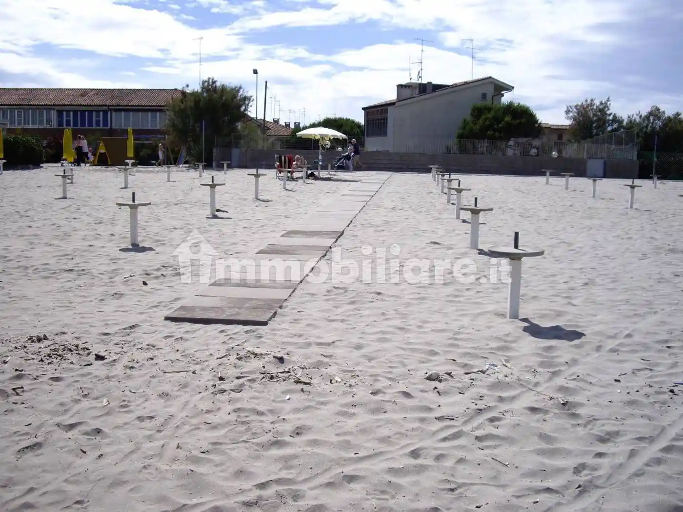 Villa a schiera viale Alpi Orientali Nord 68, Lido degli Scacchi, Lido di Pomposa, Comacchio - foto 4