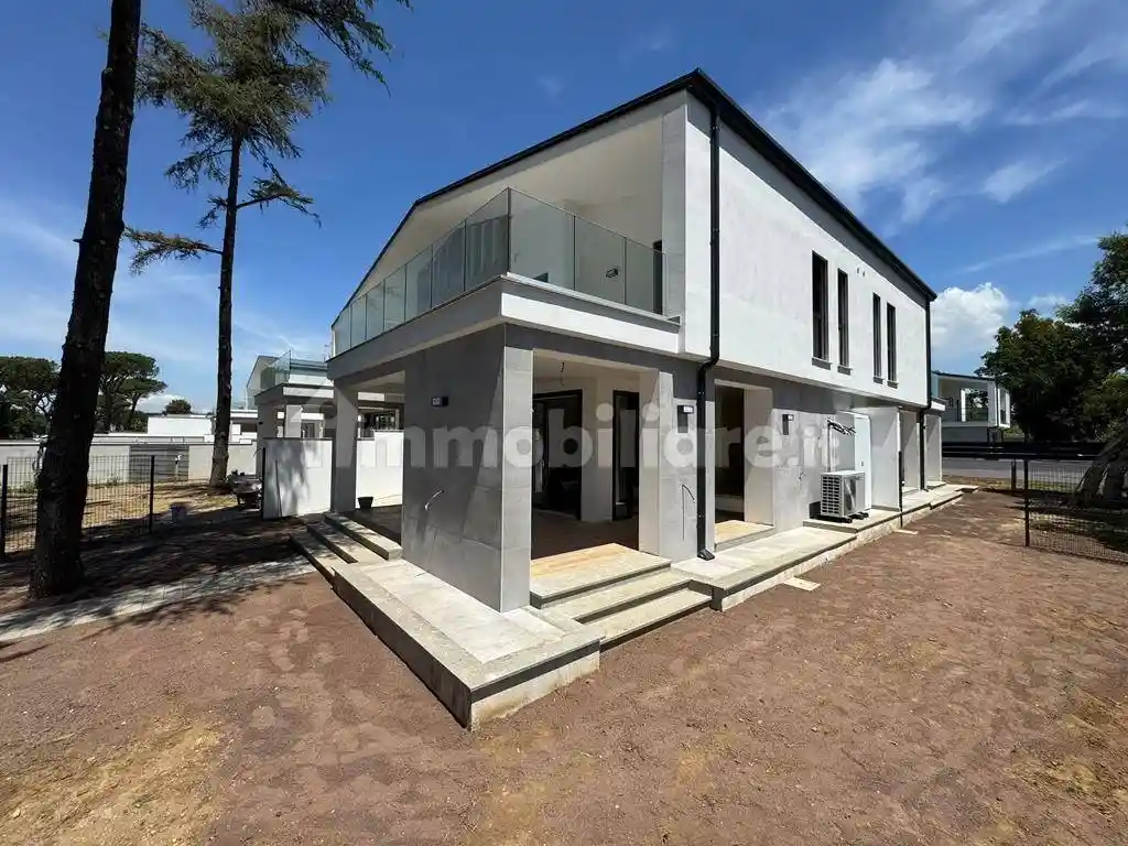 Villa plurifamiliare via Ermanno Wolf-Ferrari 20, Infernetto, Roma - foto 5