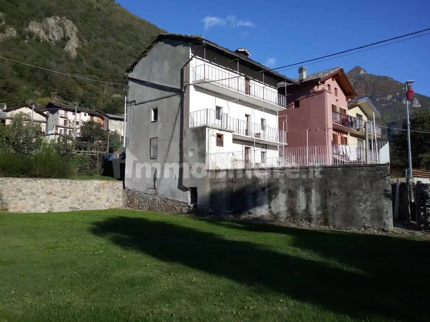 Rustico - Casale in vendita a Donnas