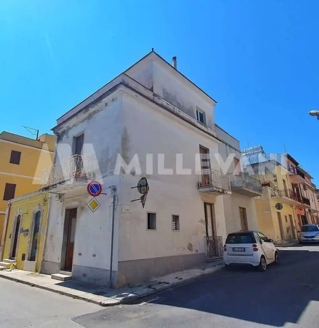 Casa indipendente in vendita a Rosolini