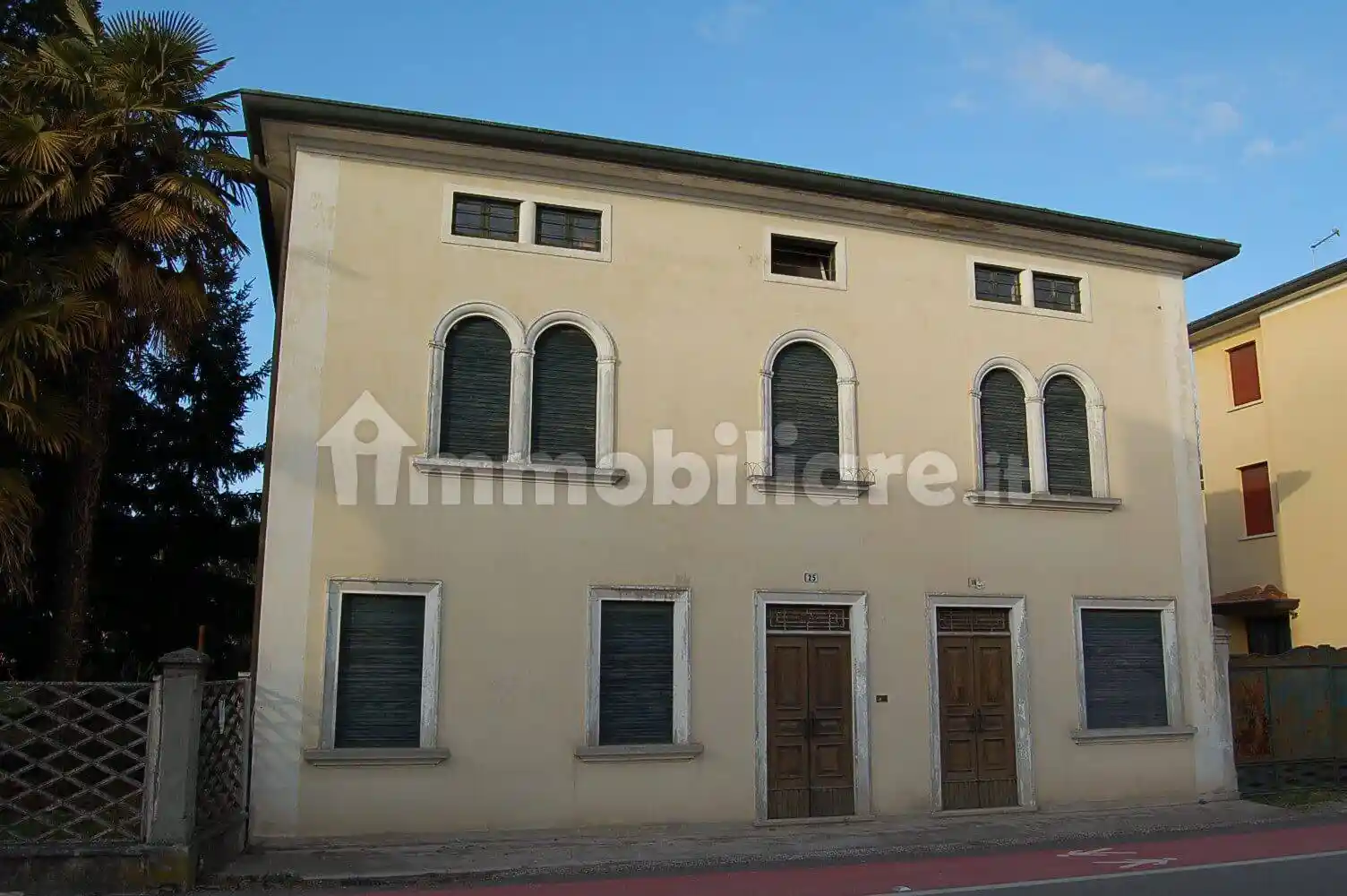 Villa unifamiliare via Roma, Centro, Carmignano di Brenta - foto 2