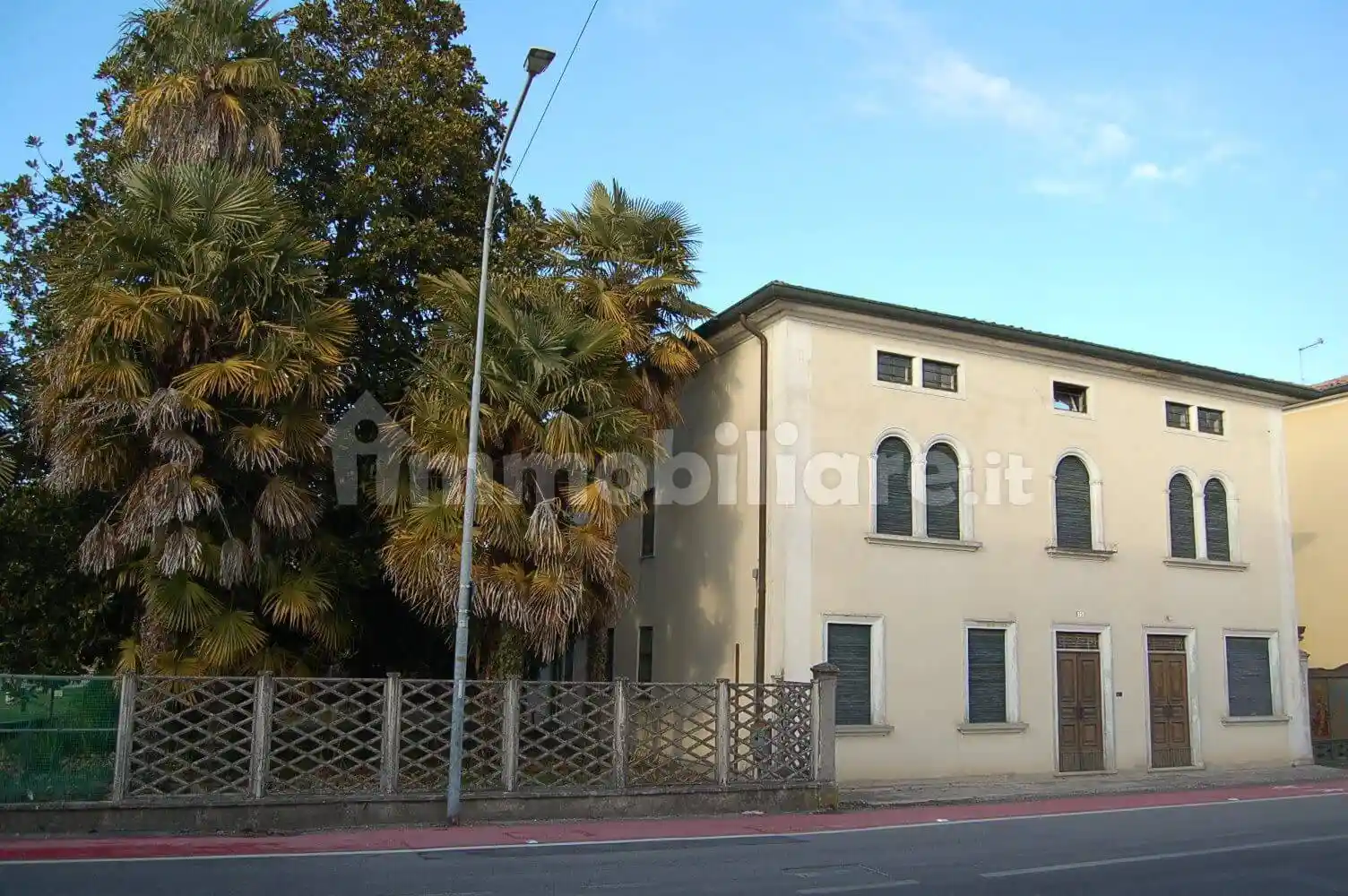 Villa unifamiliare via Roma, Centro, Carmignano di Brenta - foto 3
