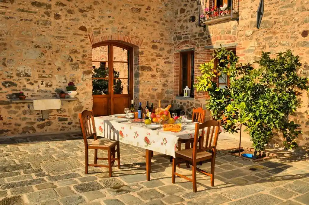 Rustico - Casale in vendita a Pescia