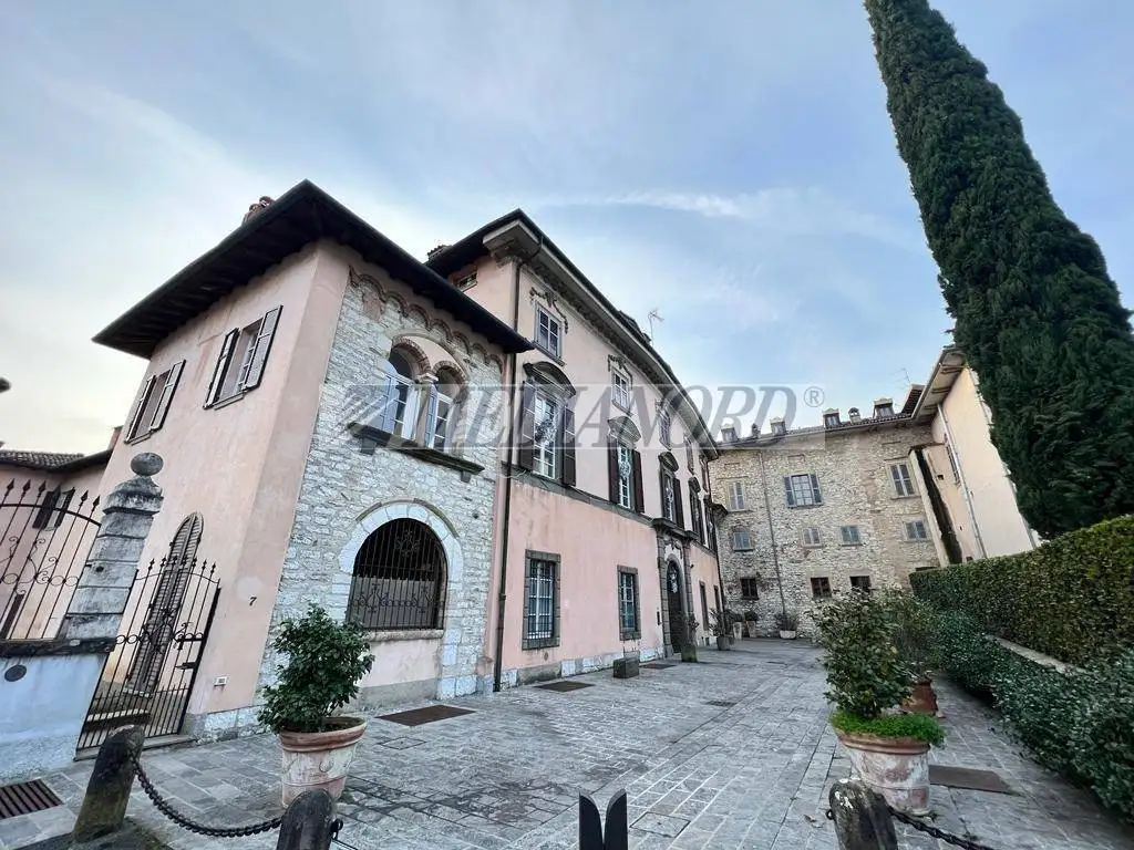 Appartamento in affitto a Cenate Sotto