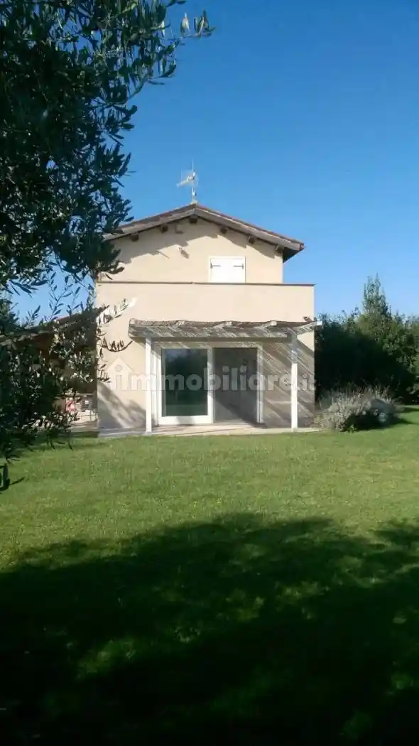 Villa in vendita a Montalto di Castro