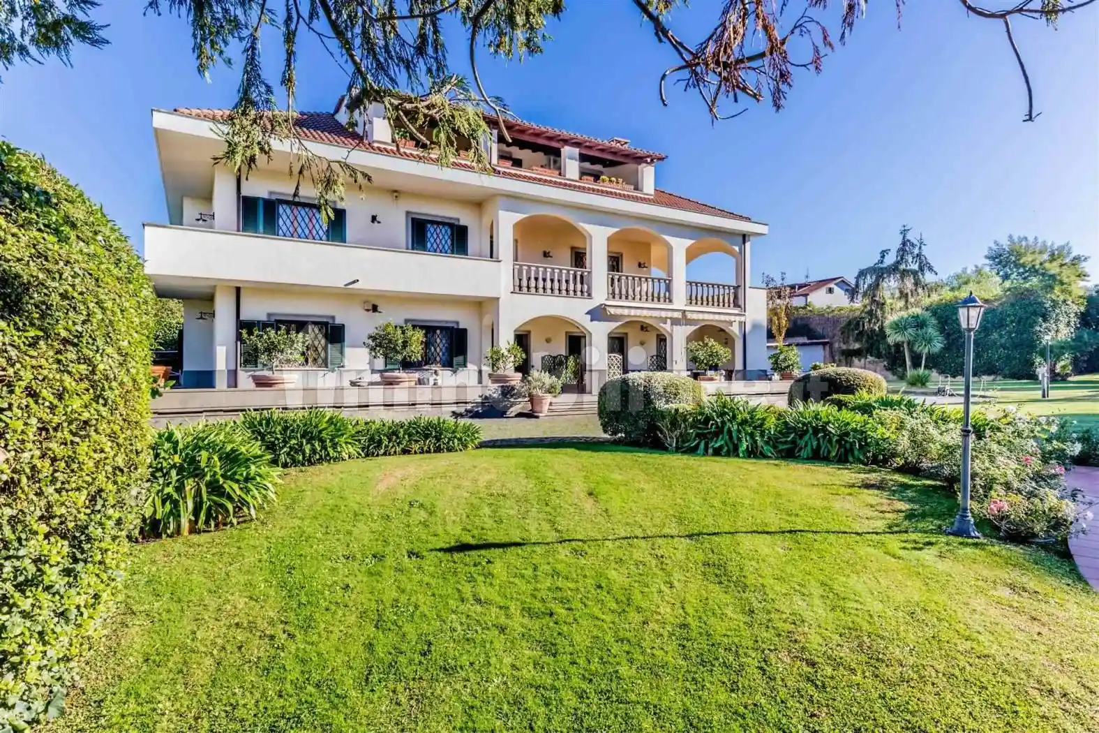 Villa in vendita a Albano Laziale