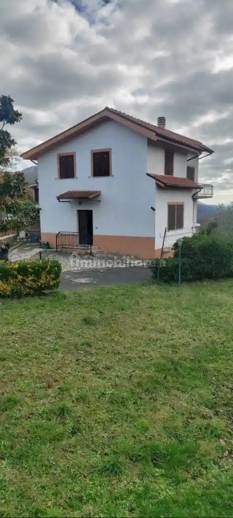 Villa in vendita a Bellegra