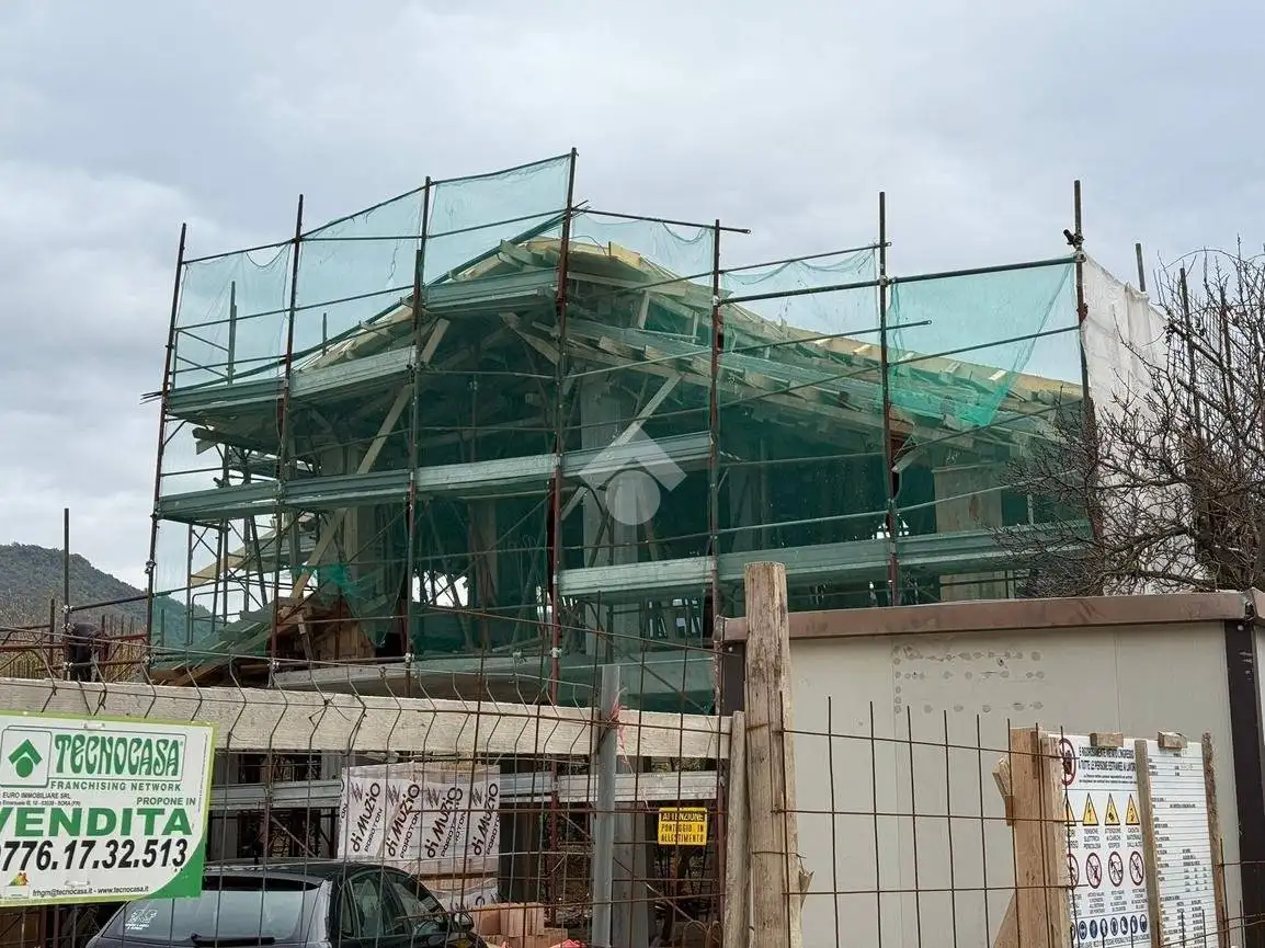 Villa in vendita a Broccostella