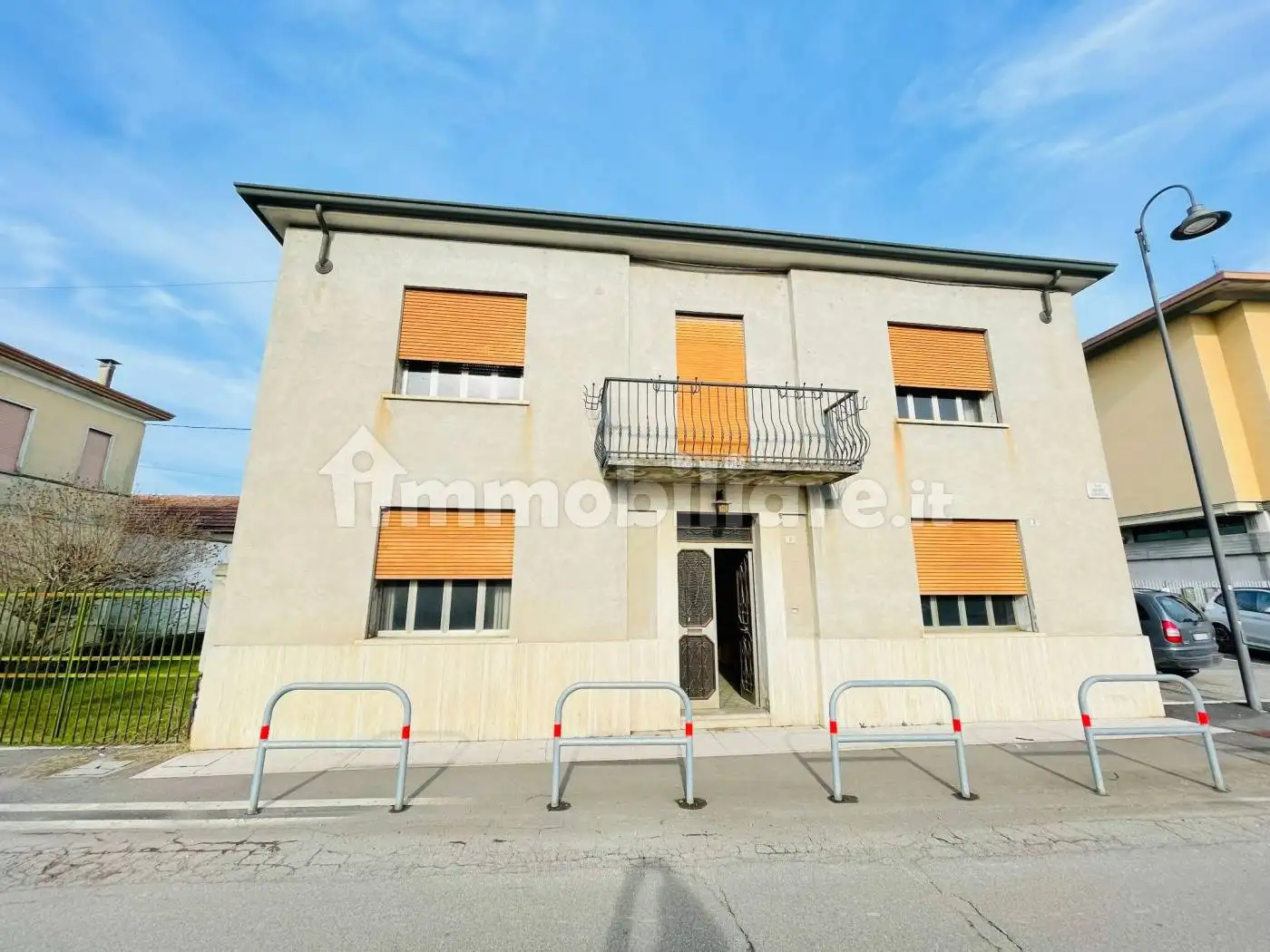 Villa in vendita a Terrazzo