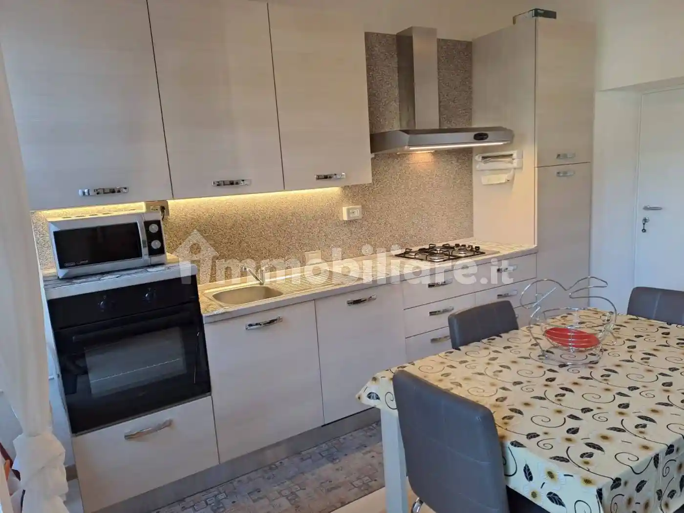 Bilocale via Antica Regina 16, Centro, Domaso - foto 3