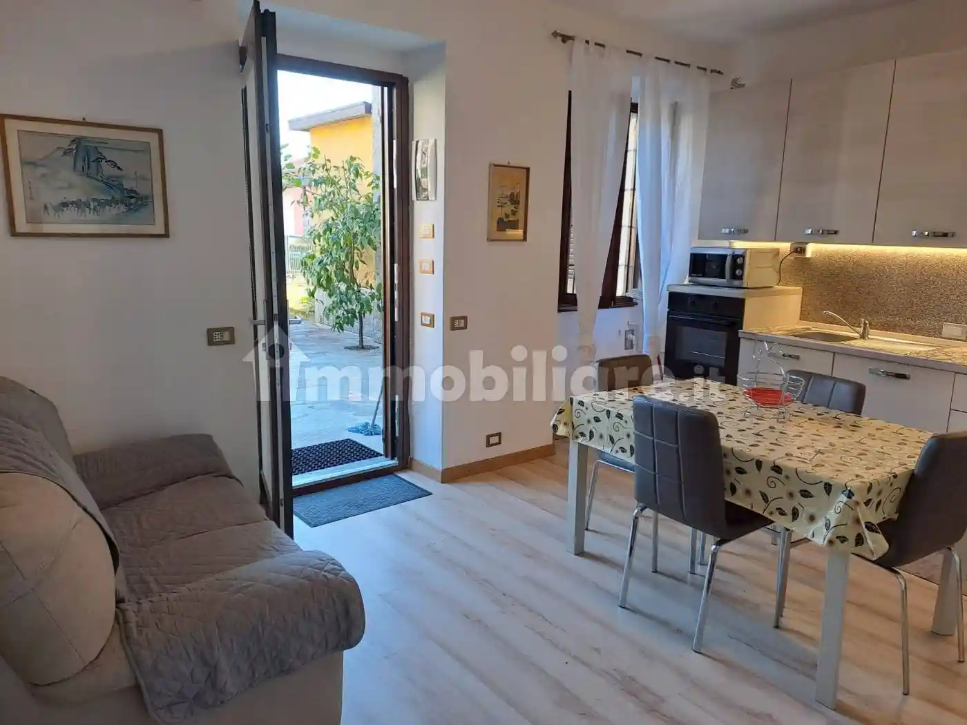 Bilocale via Antica Regina 16, Centro, Domaso - foto 4