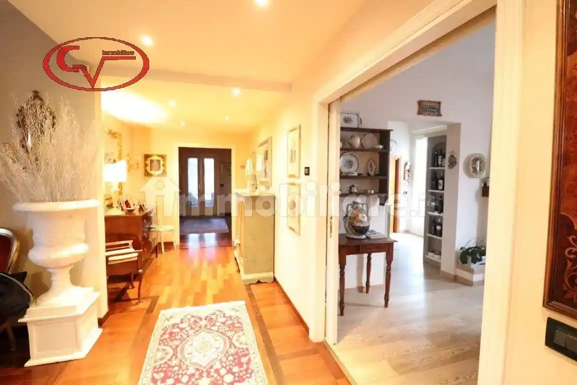 Appartamento in vendita a Montevarchi