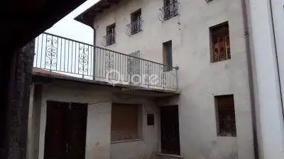 Casa indipendente in vendita a Attimis