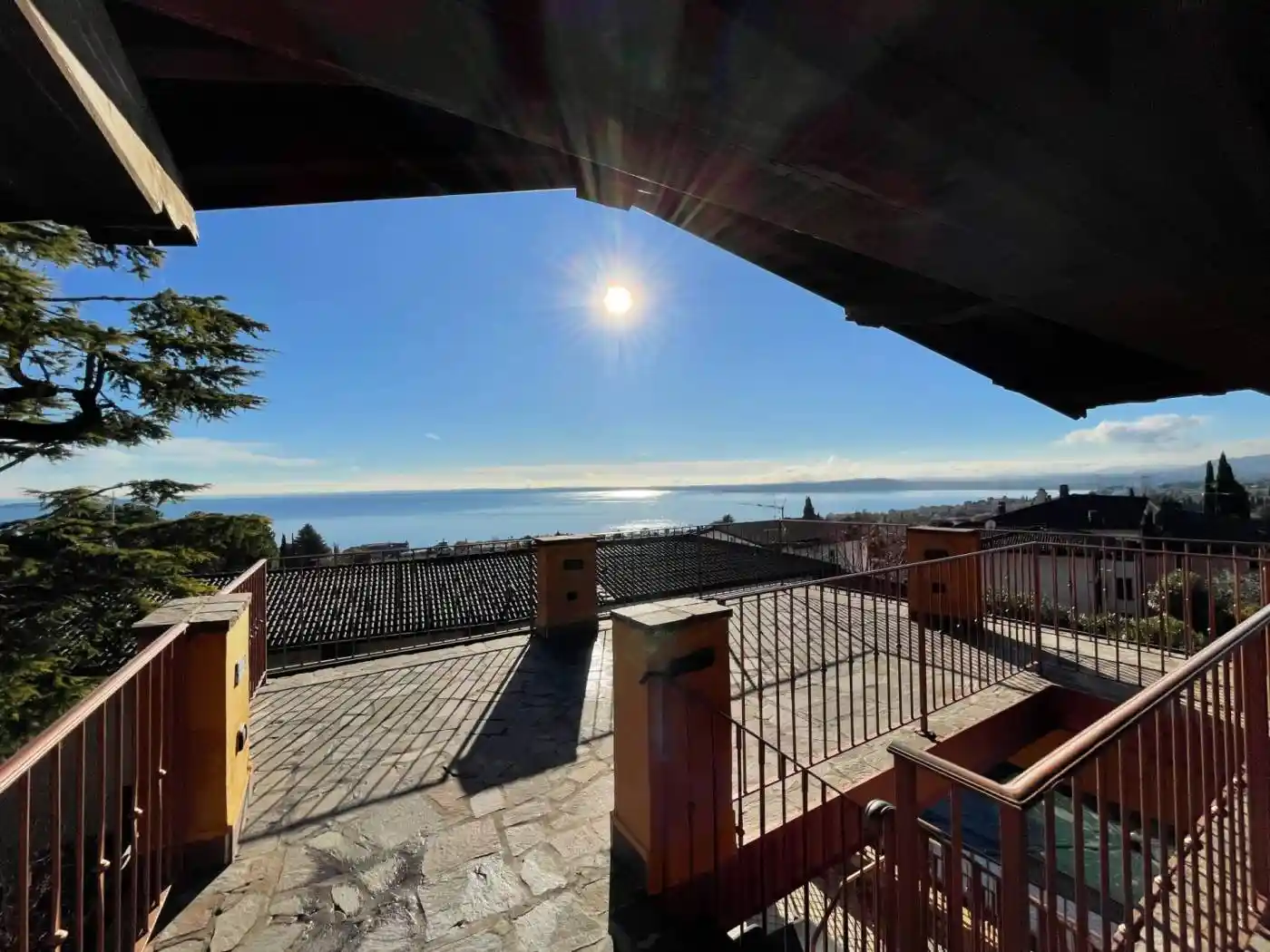 Casa indipendente in vendita a Moniga del Garda