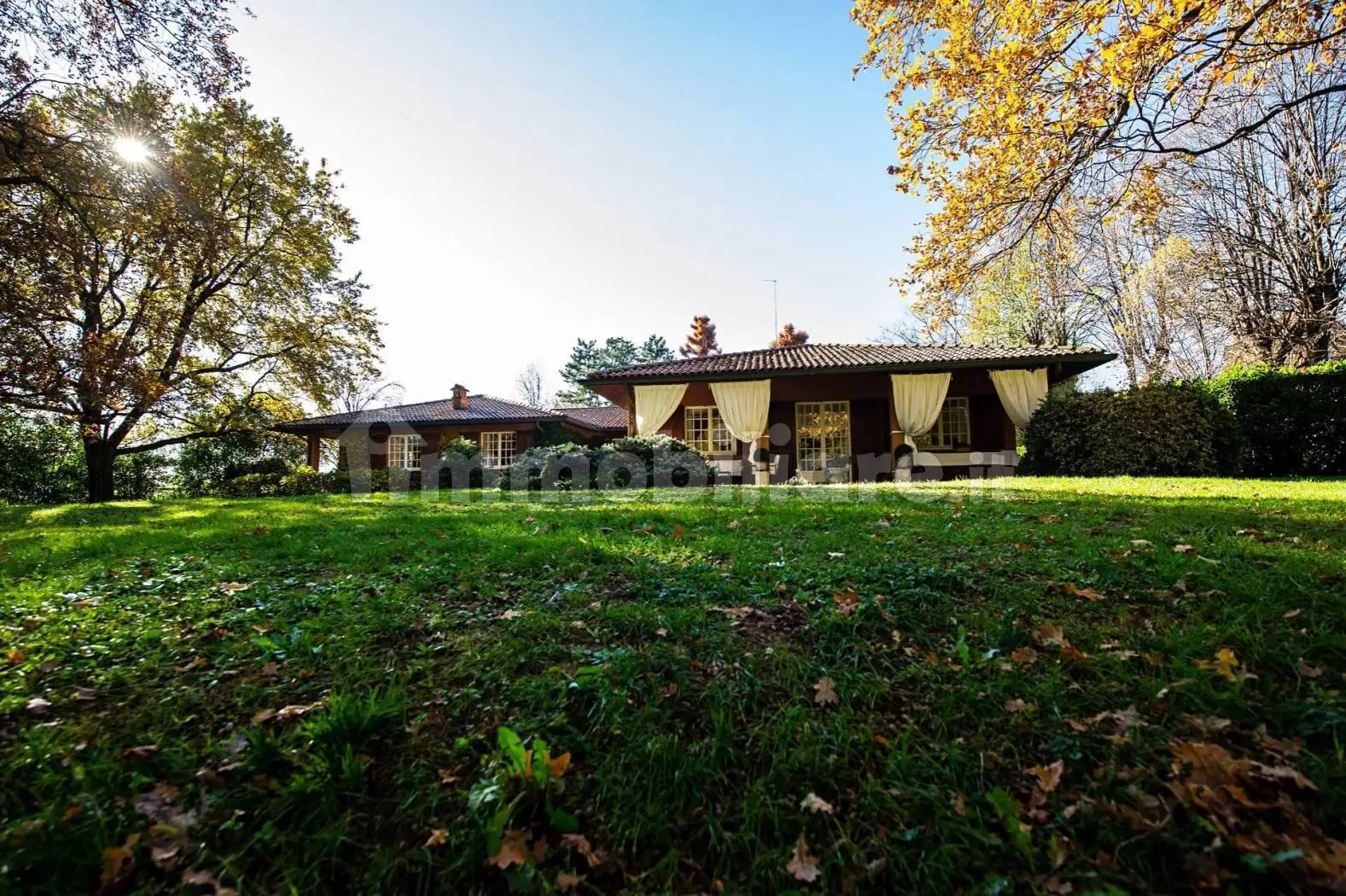 Villa in vendita a Barzana