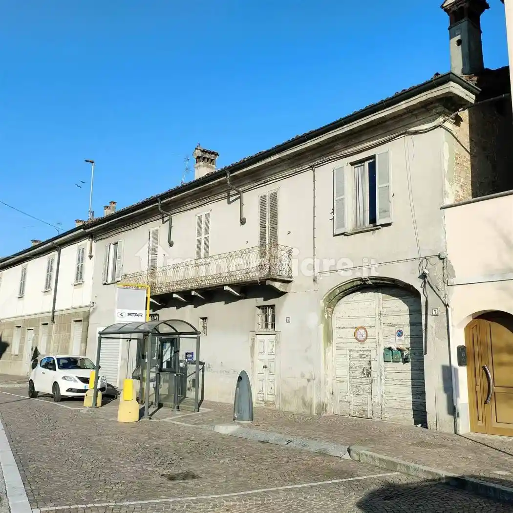 Palazzo - Edificio in vendita a Borghetto Lodigiano