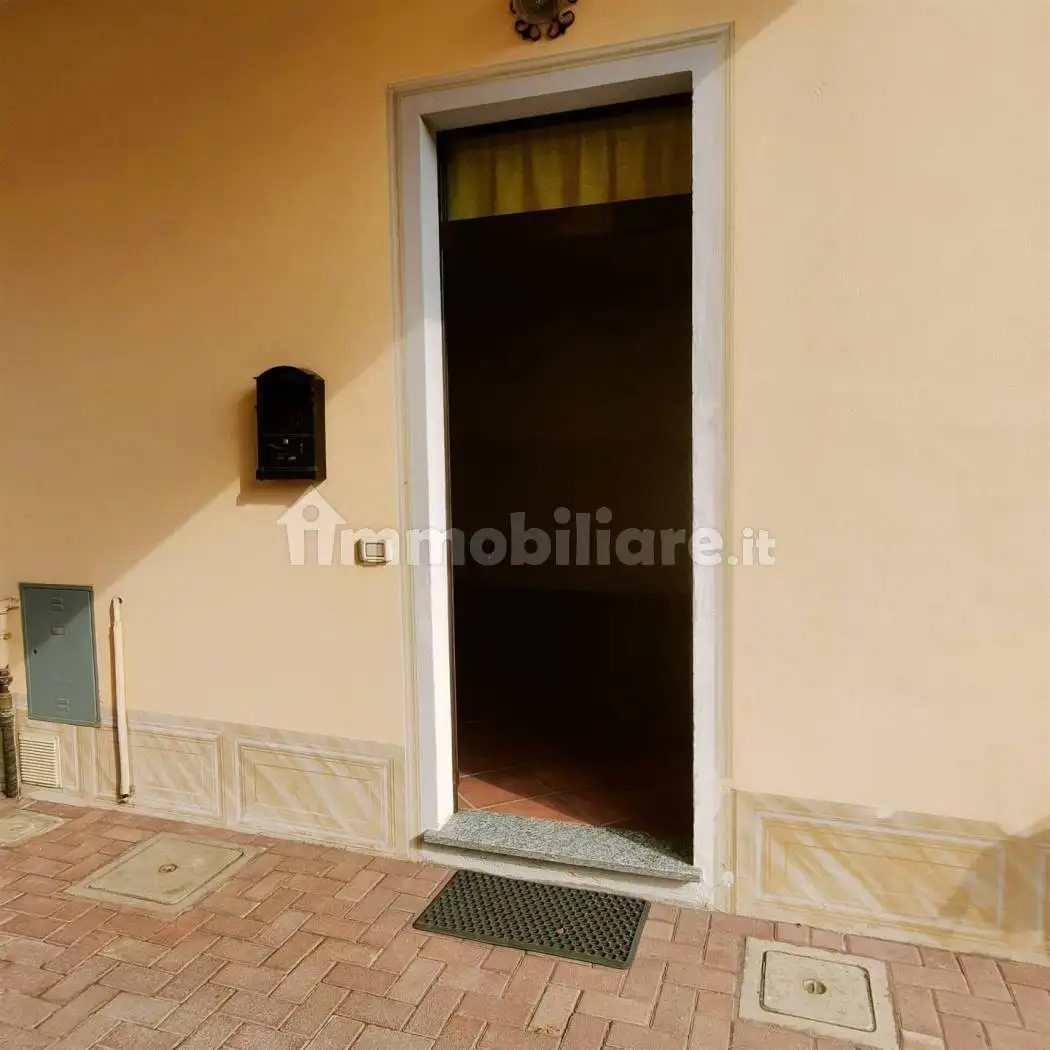 Bilocale via Vittorio Veneto  1, Centro, Brembio - foto 3