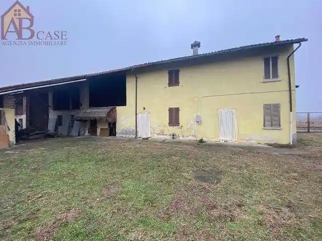 Rustico - Casale in vendita a Tromello