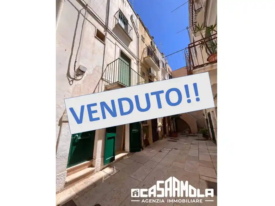 Casa indipendente in vendita a Mola di Bari
