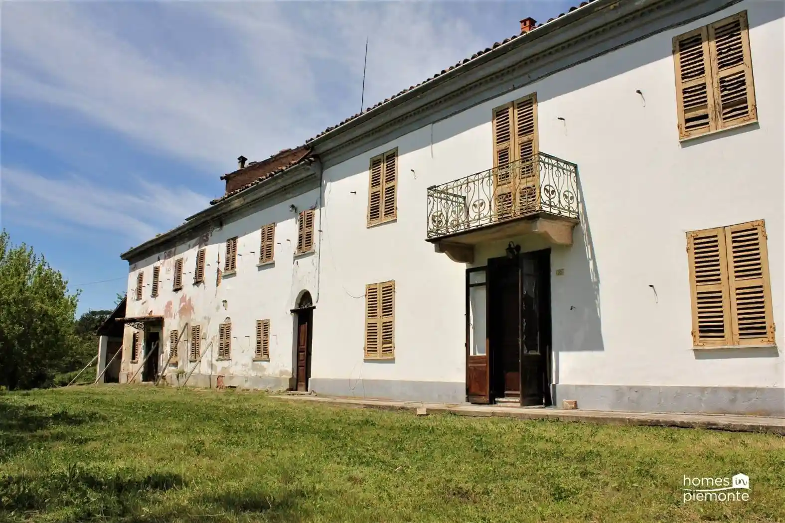 Villa in vendita a Nizza Monferrato