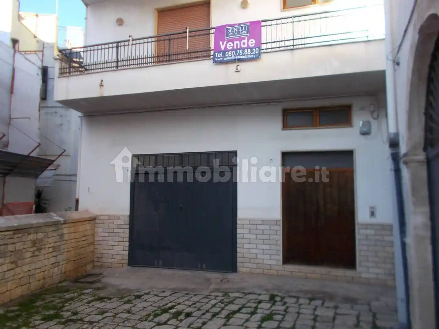 Palazzo - Edificio in vendita a Acquaviva delle Fonti