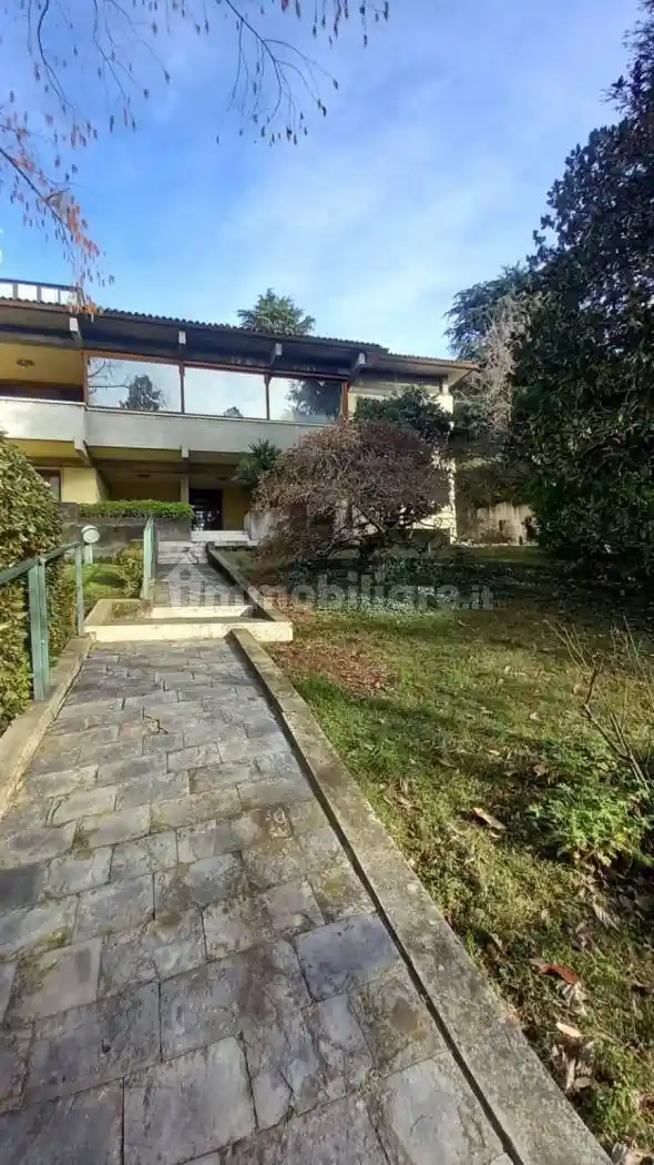 Villa in vendita a Brescia