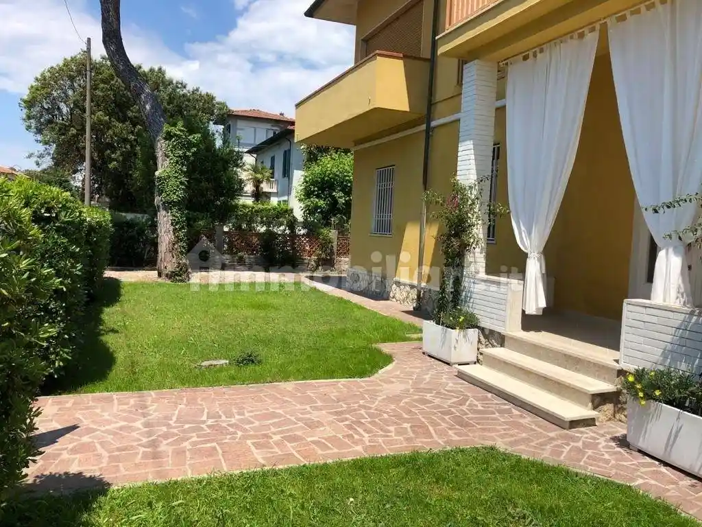 Villa in affitto a Pietrasanta